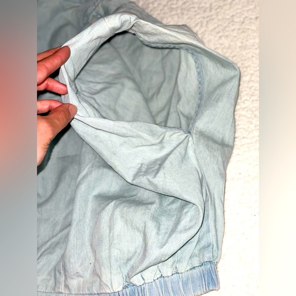 Short Cap Sleeve T-shirt Top with Padded Shoulders - Picture 7 of 10